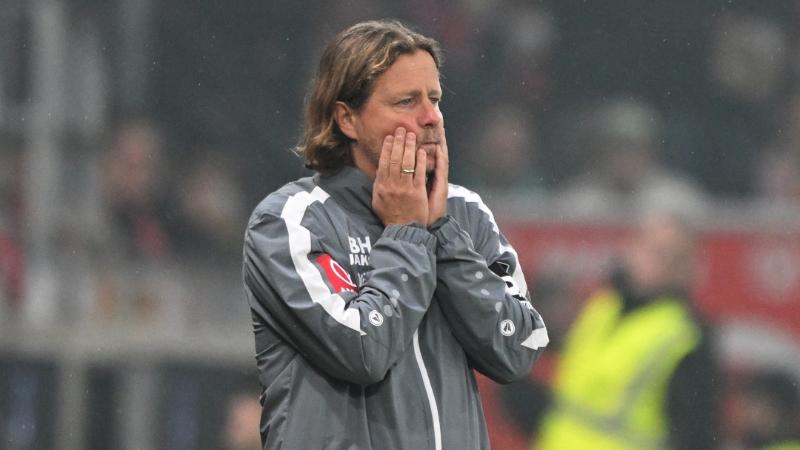 Bundesliga strugglers Mainz sack head coach Henriksen